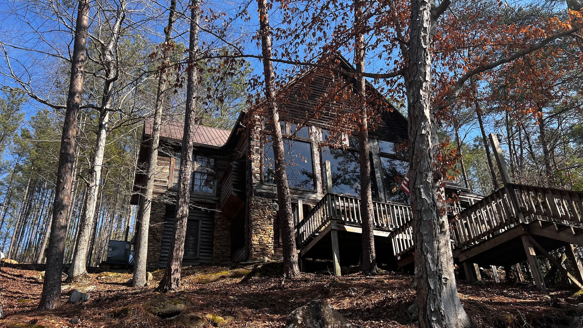 Rustic Cabin on Clear Creek!