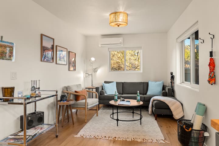 Walk To Uptown - Cozy Comfy Casita For Two! - Sedona, AZ