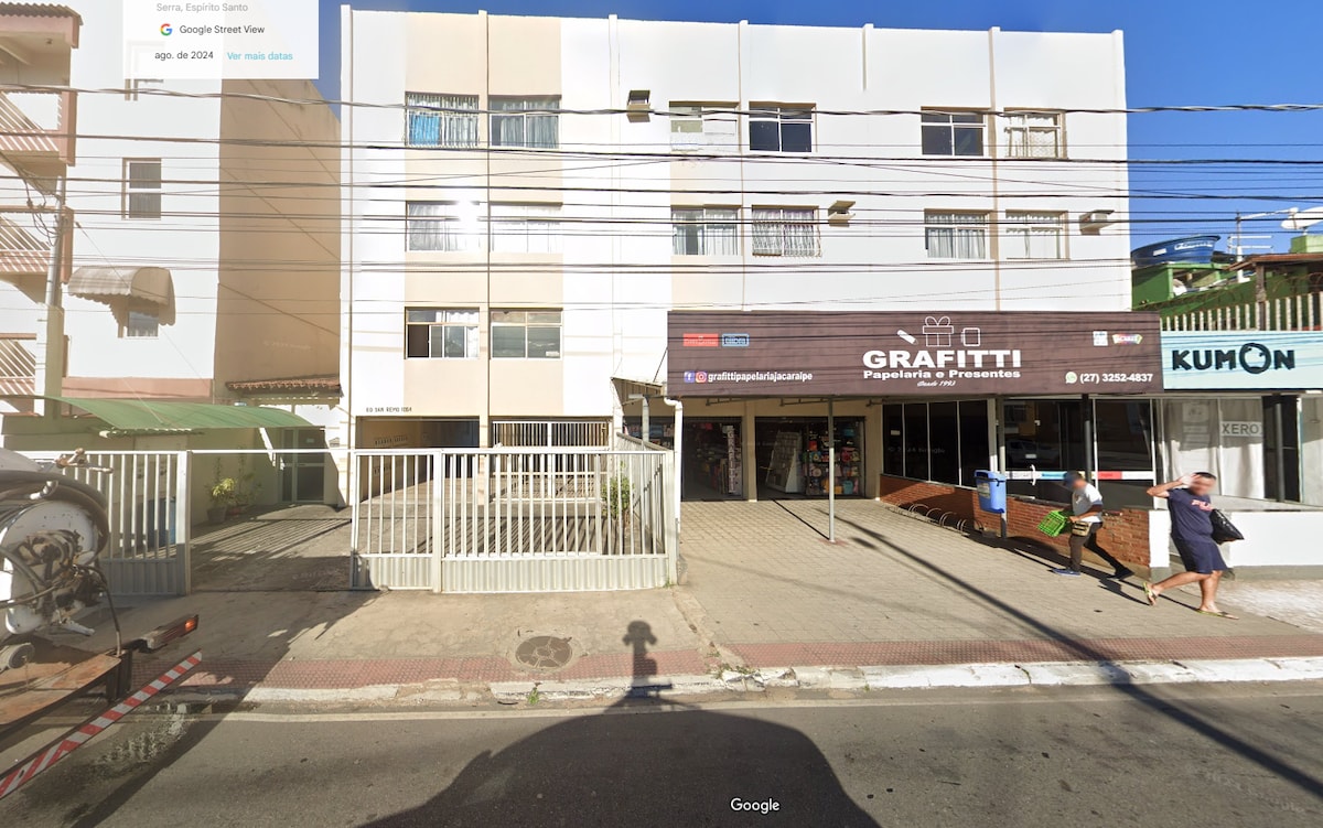 Airbnb em destaque: Apartamento em Jacaraípe com quarto climatizado em Serra