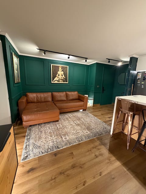 Exclusive apartment steps from the Udec