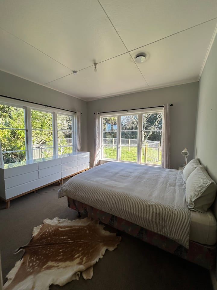 საძინებელი 4