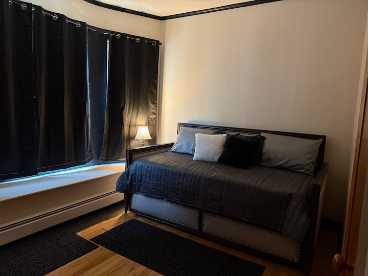 غرفة النوم 2