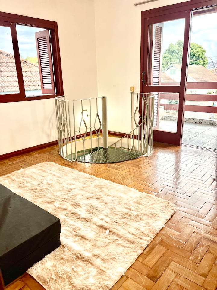 მისაღები ოთახი 2