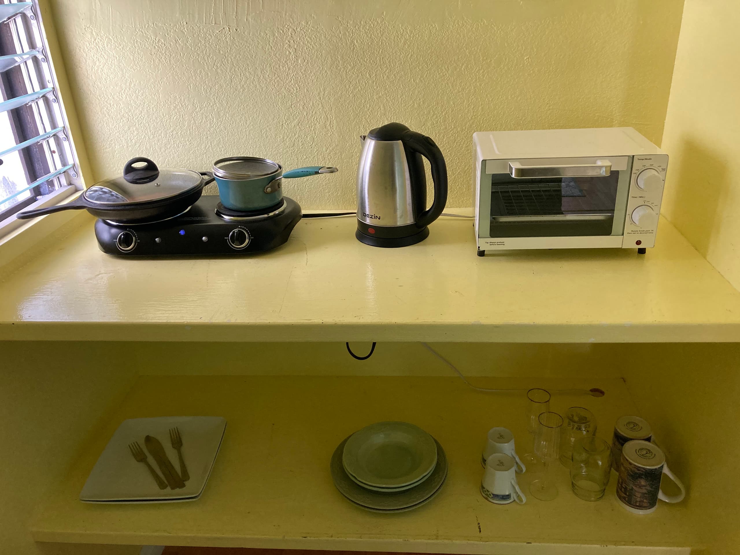 Walk to Hilo Bay~Private Suite + Fast WiFi - Photo 8