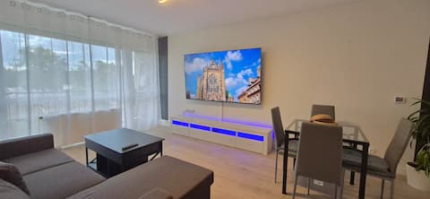 Top Airbnb: Le FrancoThai Bright 1-bedroom apartment 10 min from Metz Cathedral à Diocèse De Metz