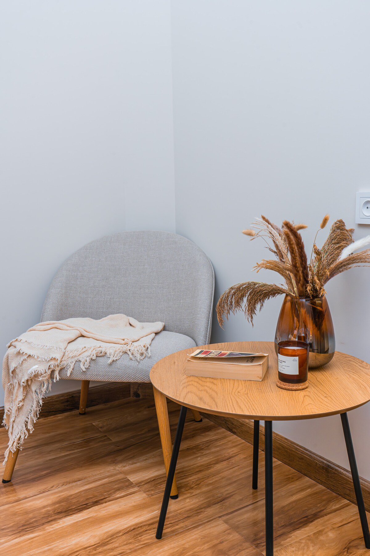 Living room image 1