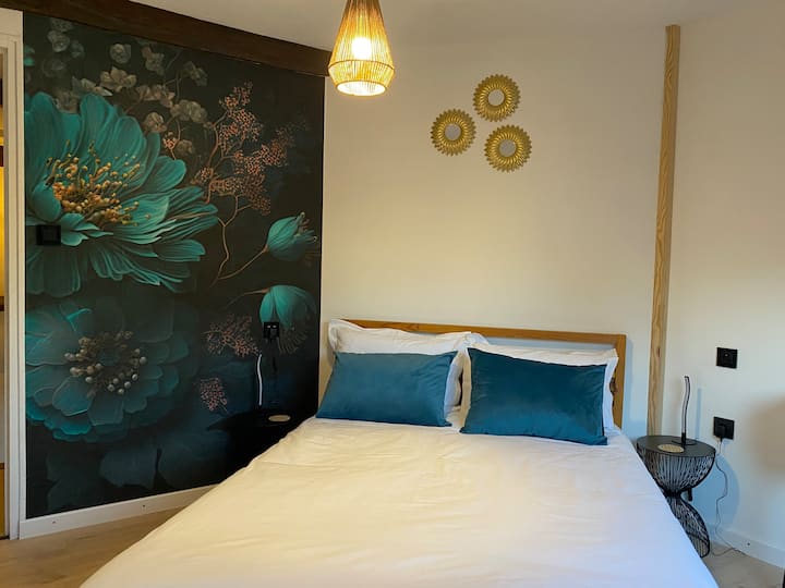 Spálňa na poschodí La Lodge, posteľ 140 cm