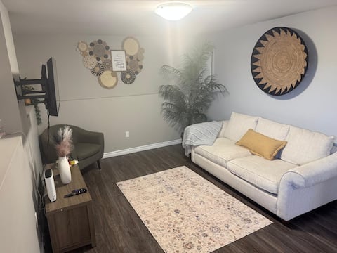 Successful Airbnb property: The Happy Hide Out in O'leary's