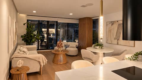 2 BEDROOMS | Near La Carolina | Parking | Wi-Fi 850+