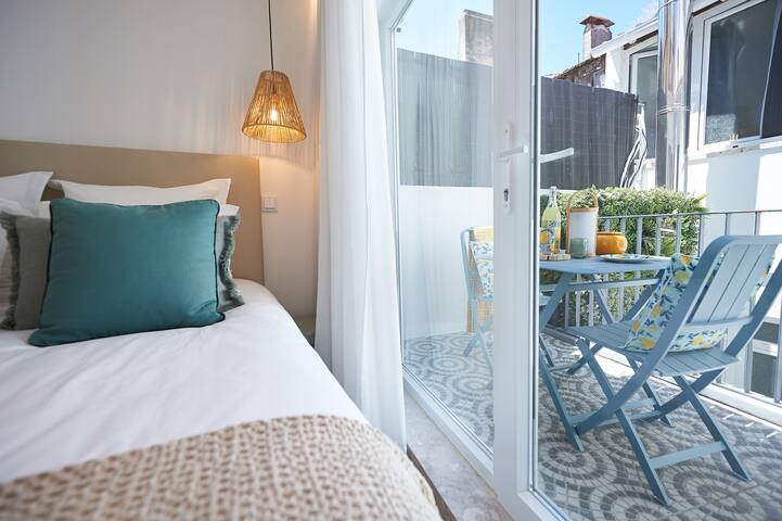 Borealis Apartments 2-bedroom gallery image 3