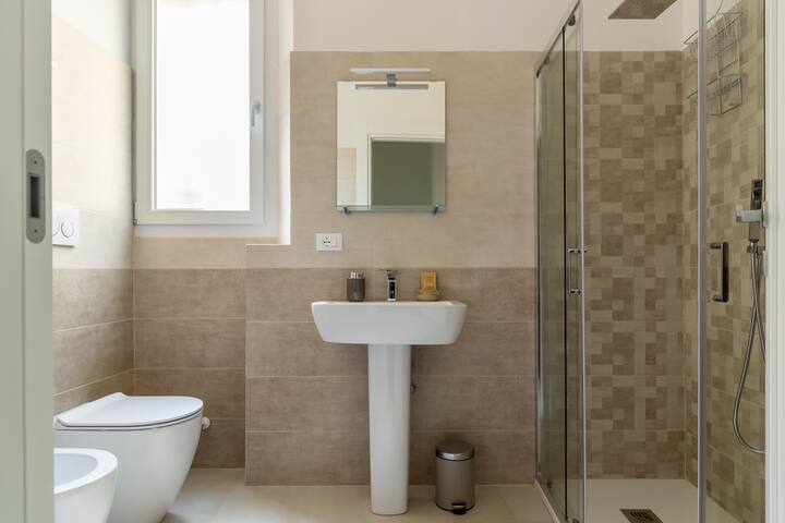 [Bologna Centro] – 8PeopleApt Near Piazza Maggiore gallery image 5