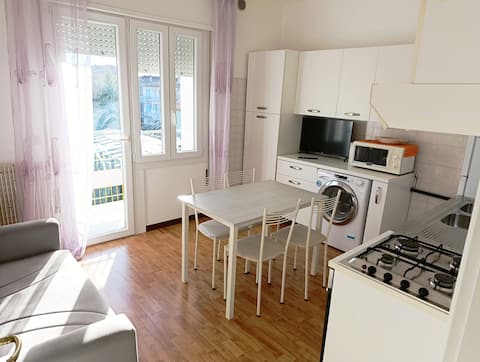 Top Airbnb: Apartment near the sea and park with terrace 2 a Caorle
