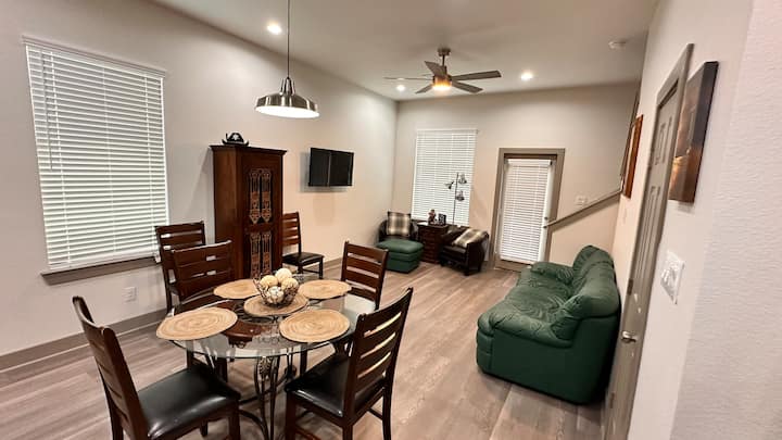 Awesome Stay W/yard In A New Duplex By I-10 & Bw-8 - Westchase - Houston