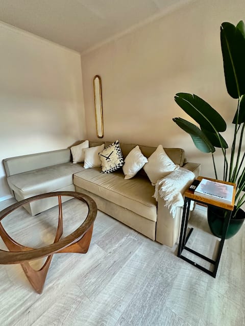 Top performing Airbnb: Charming 2-bed with city views - Crystal Palace in Croydon