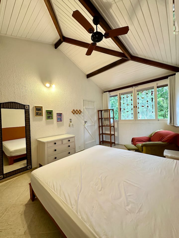 Ննջասենյակ 4