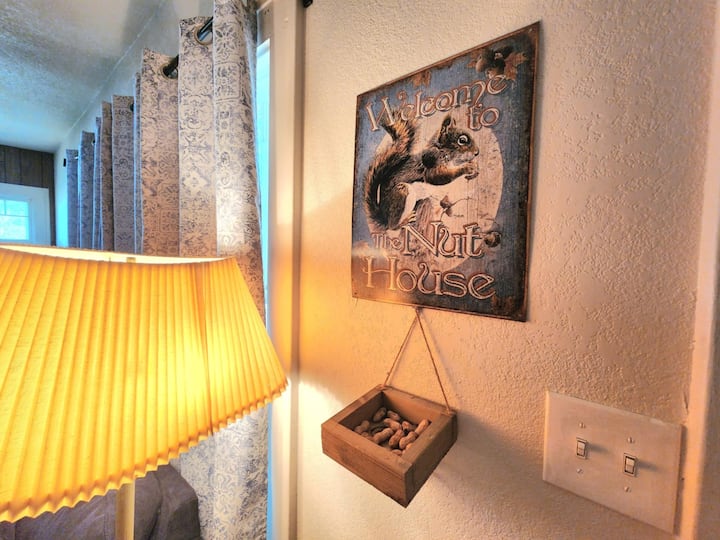 The Cozy Corner - Casper, WY