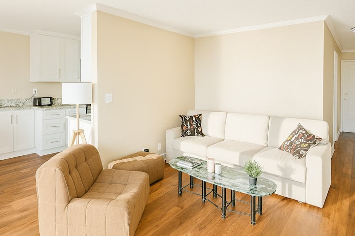 Ocean Haven | Beachfront Getaway By Redondo Pier - Palos Verdes Estates, CA