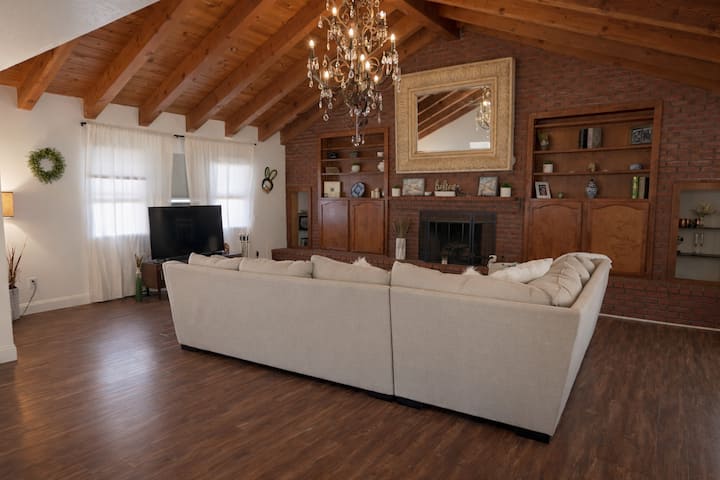 Private Hillside Escape For Celebrations And Stays - Oak Glen, CA