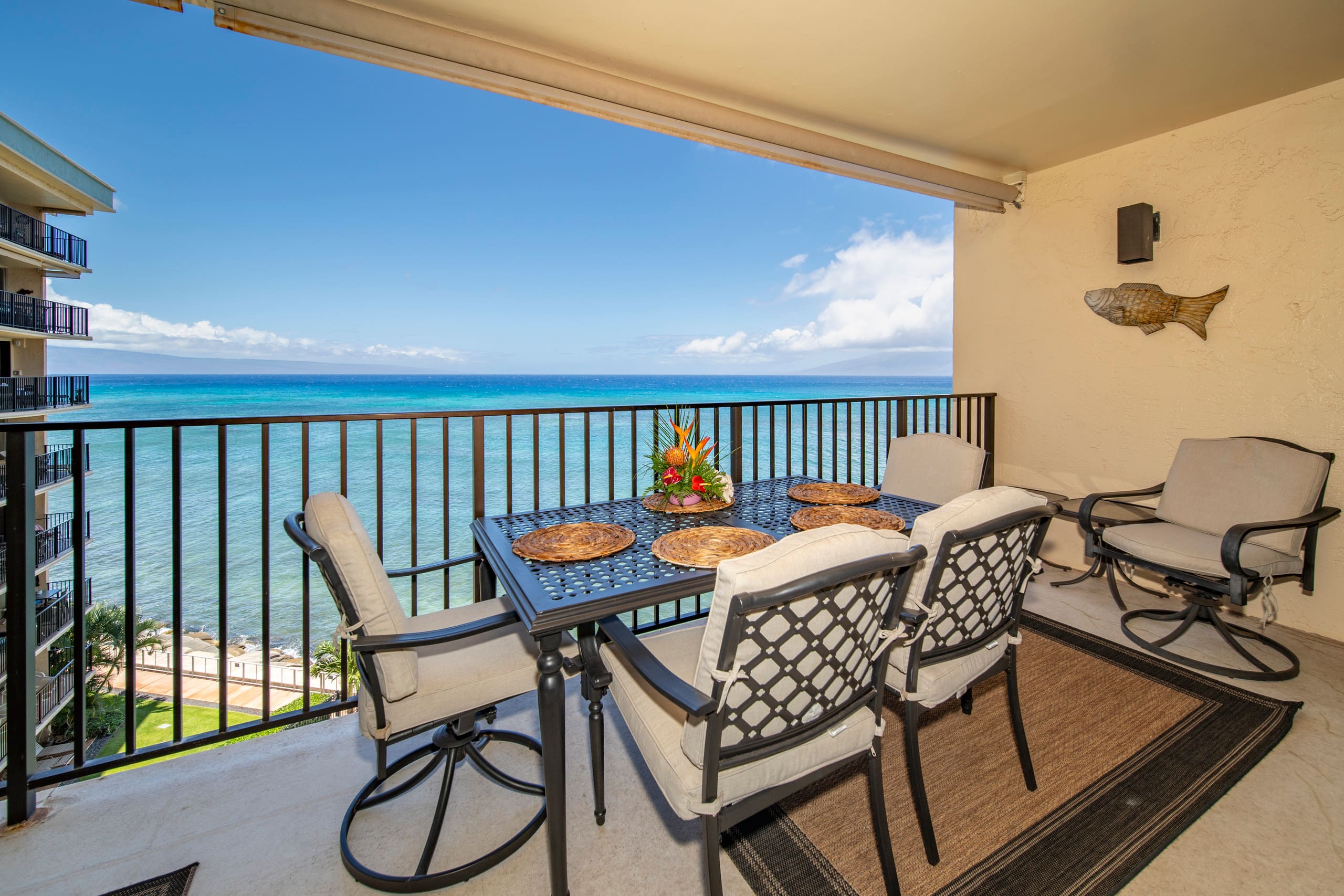 Condo in Lahaina · ★5.0 · 2 bedrooms · 3 beds · 2 private baths - Image 35