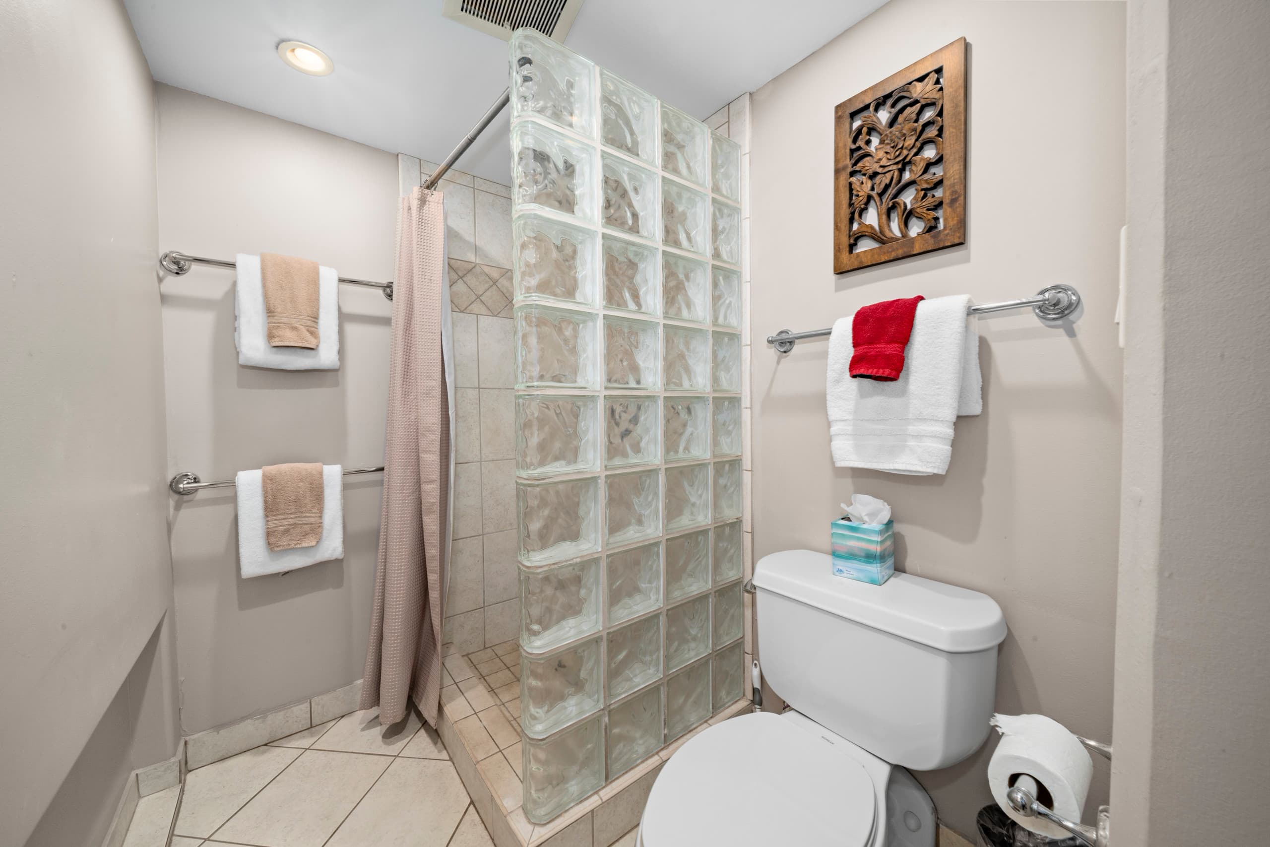 Condo in Lahaina · ★5.0 · 2 bedrooms · 3 beds · 2 private baths - Image 26