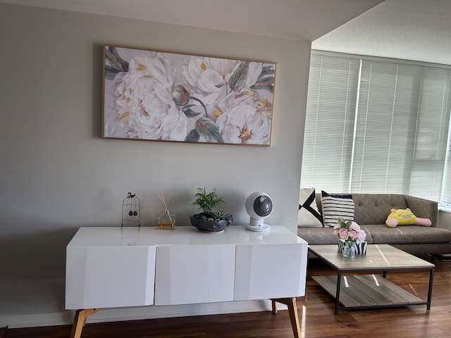 High-Rise 3 bedroom Condo