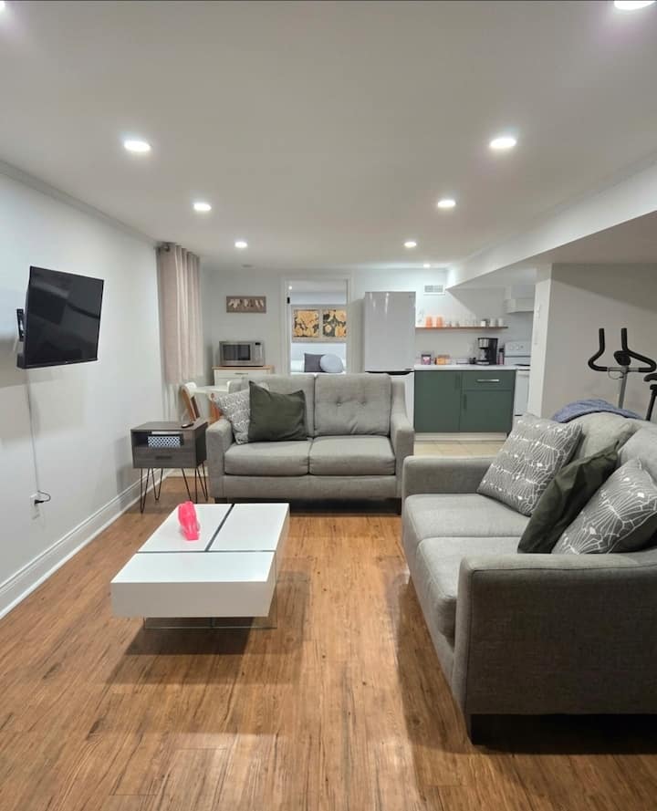 Mulberry Suite - Kingston