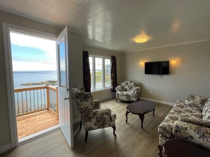 Sharpe's View Vacation Home - Bay Roberts