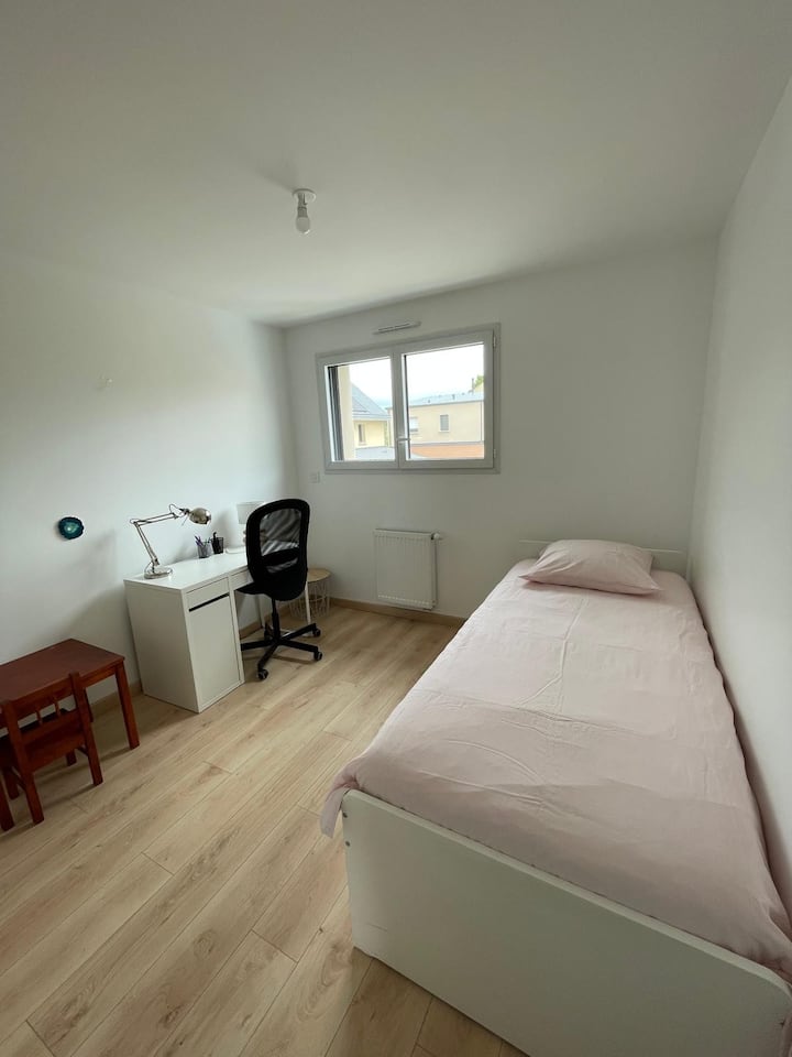 غرفة النوم 2