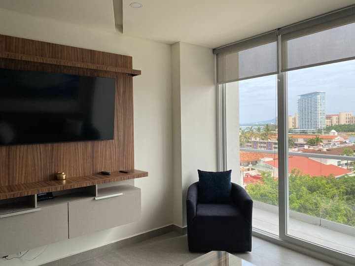 Modern Apt, Great View With Ac And Pool - Puerto Vallarta