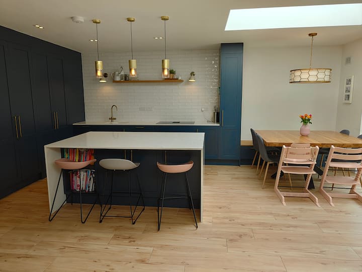 Modern Family Home In Dublin - Dublin