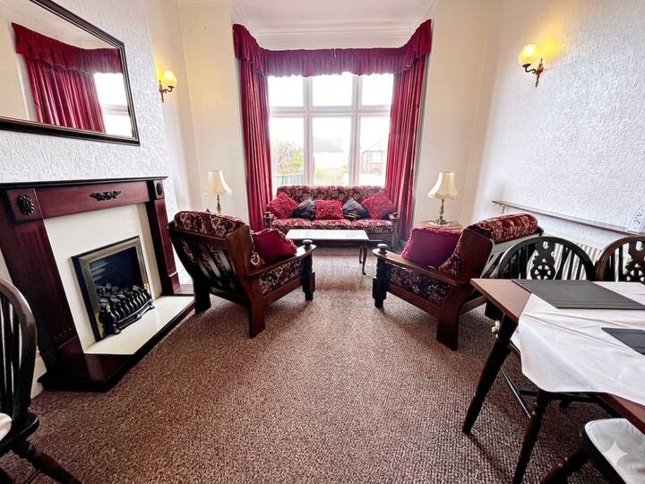 Affordable & Cozy Seaside Guest House| Cleethorpes - Cleethorpes