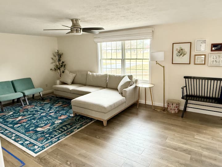 Lakefront Family Cottage W/game Room - Rocky Fork Lake, OH