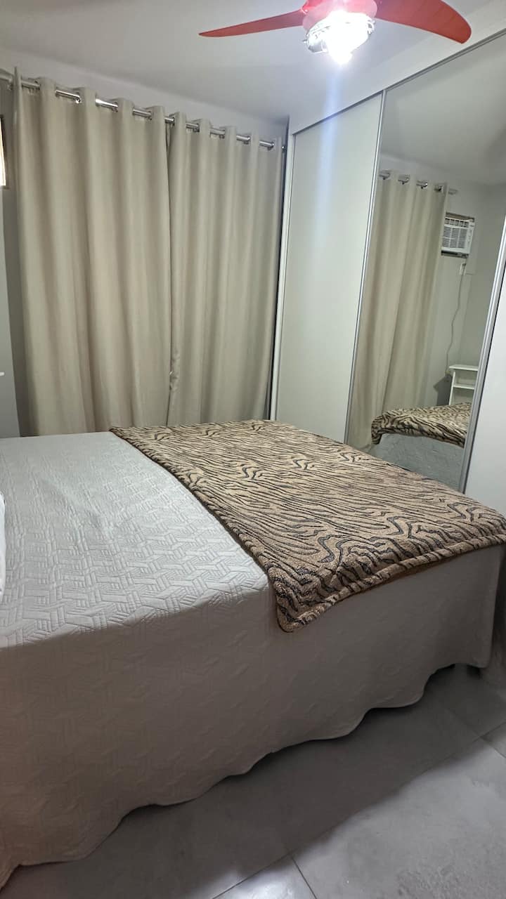 Cette chambre n'a pas de salle de bain attenante.