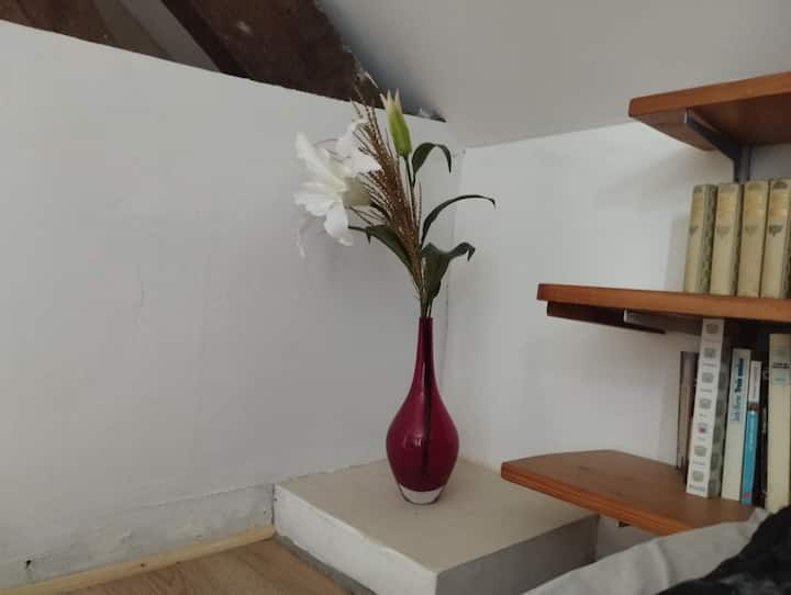 Chambre Au Deuxième éTage Dans Une Grande Maison - Wavre