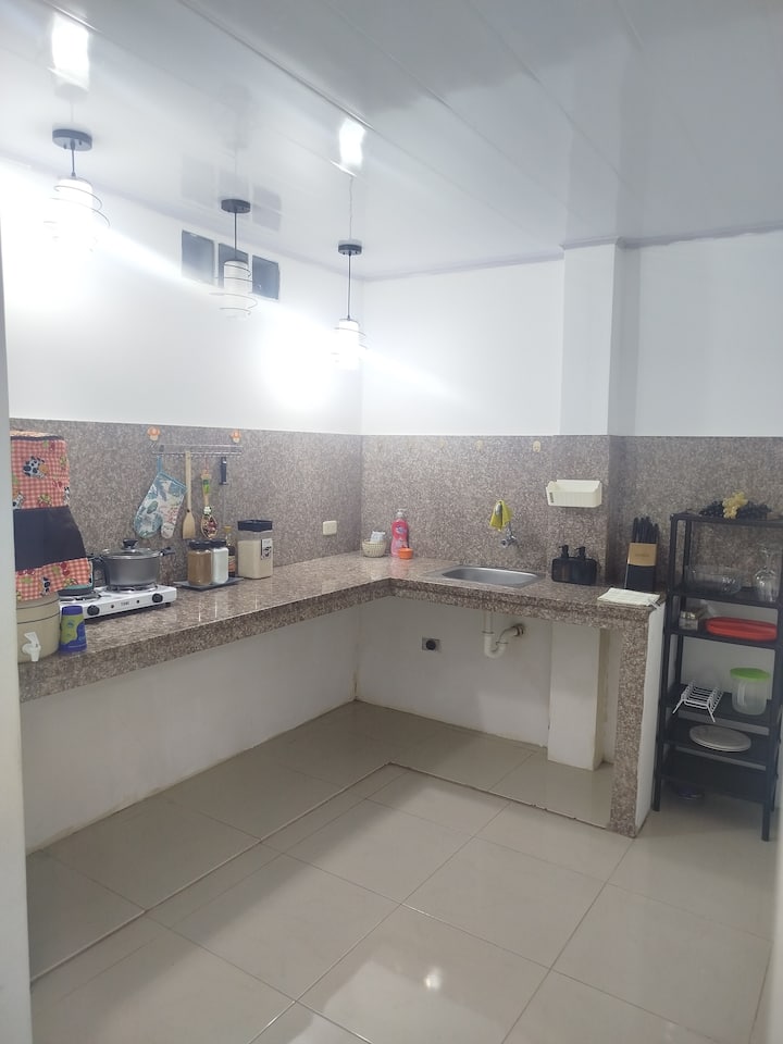 Casa 2 Habitaciones X 4 Camas - Portoviejo