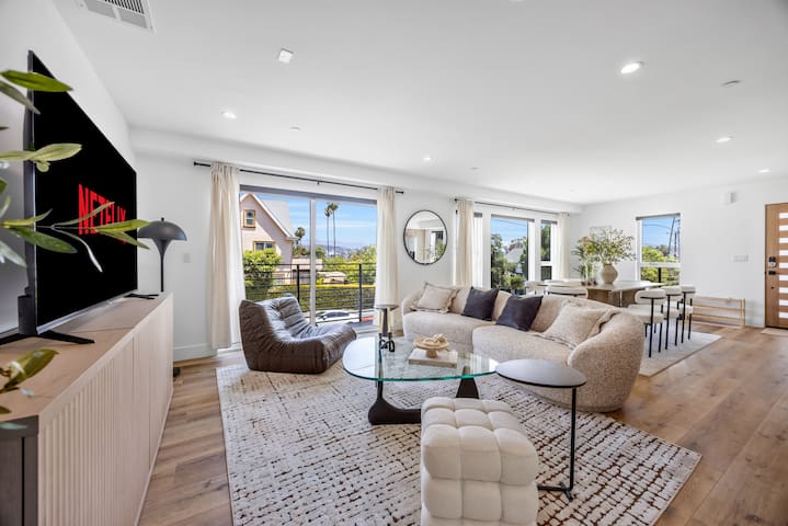 Hollywood Modern Getaway #1