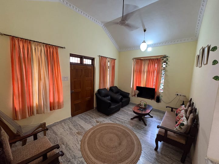 3 Bhk Villa In South Goa | Pool | 2 Kms To Beach - Goa