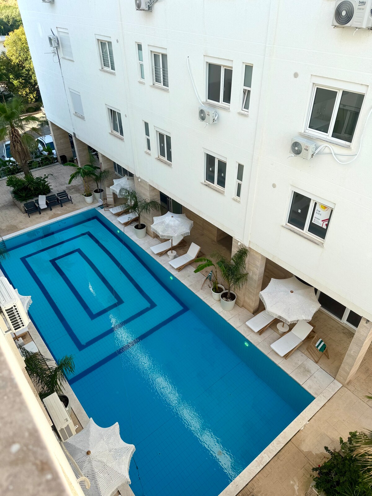 Listing 1469465149333026563