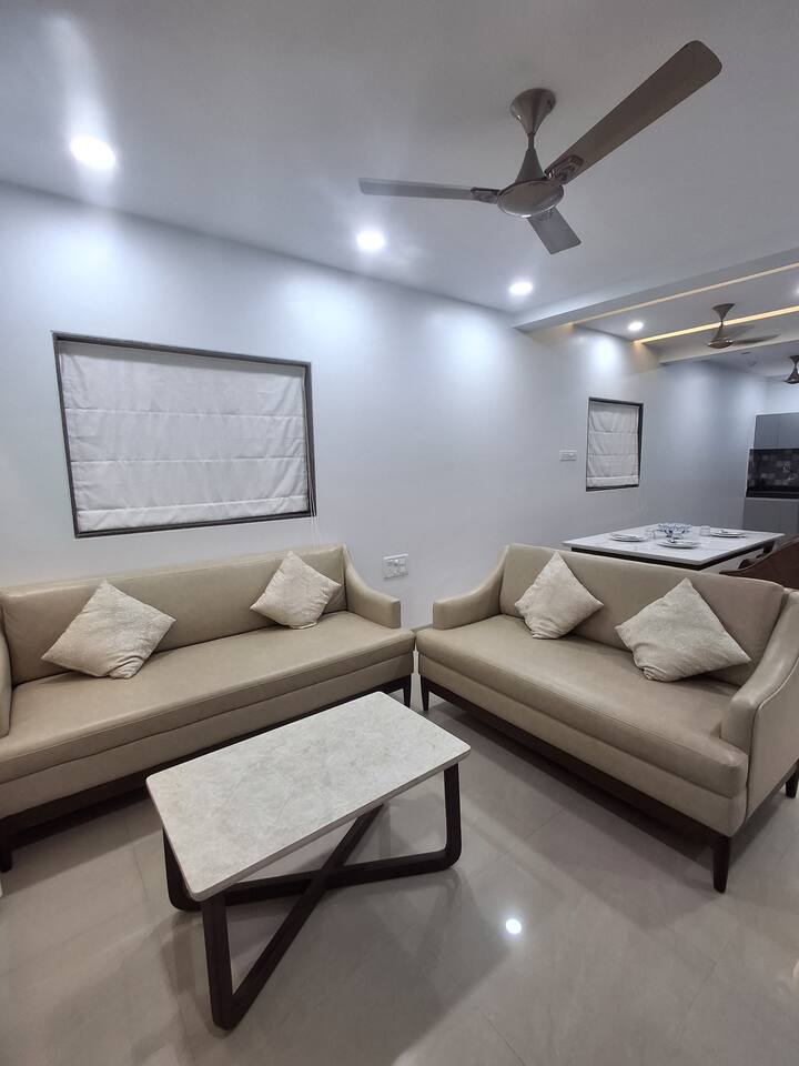 Living room image 11