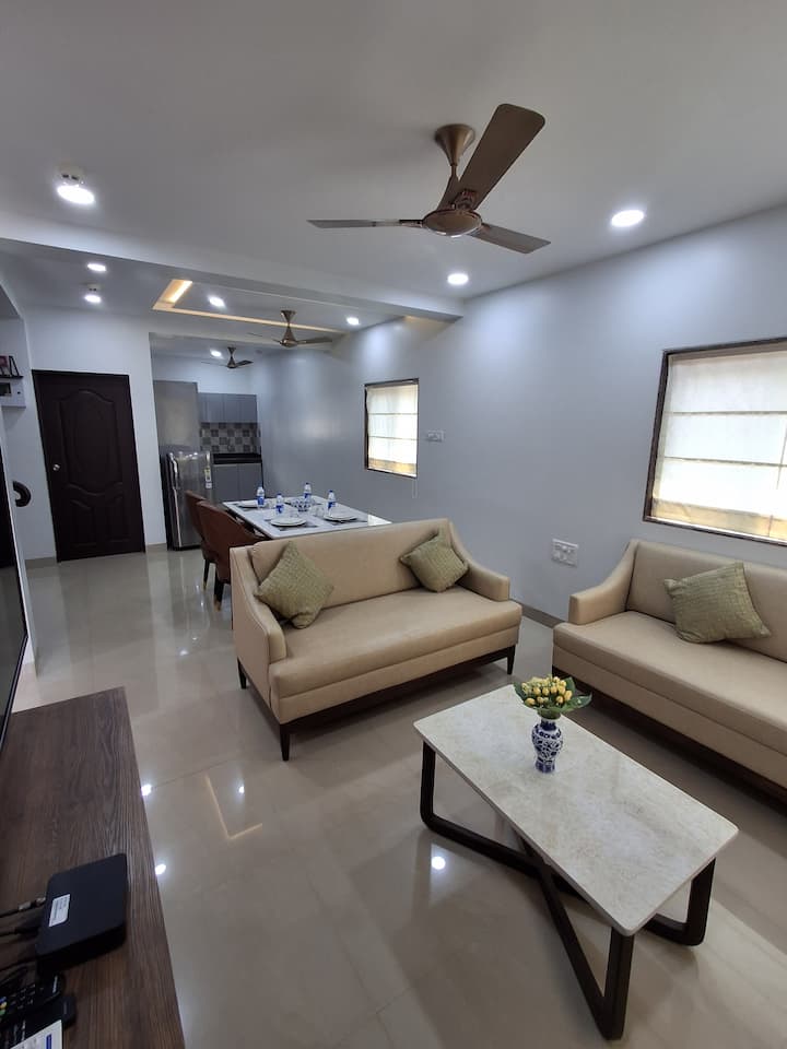 Living room image 3
