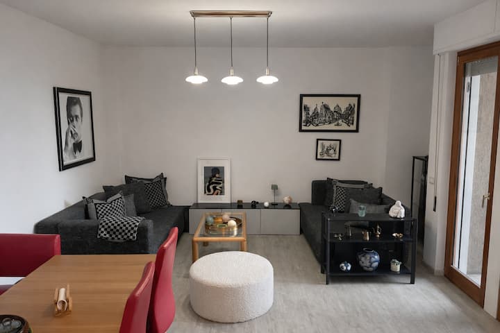 Steps From Beach & Center! - Desenzano del Garda