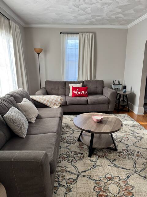 Successful Airbnb property: 3BR Near Utica Uni, Wynn& Nexus • Fire Pit & Grill in Utica