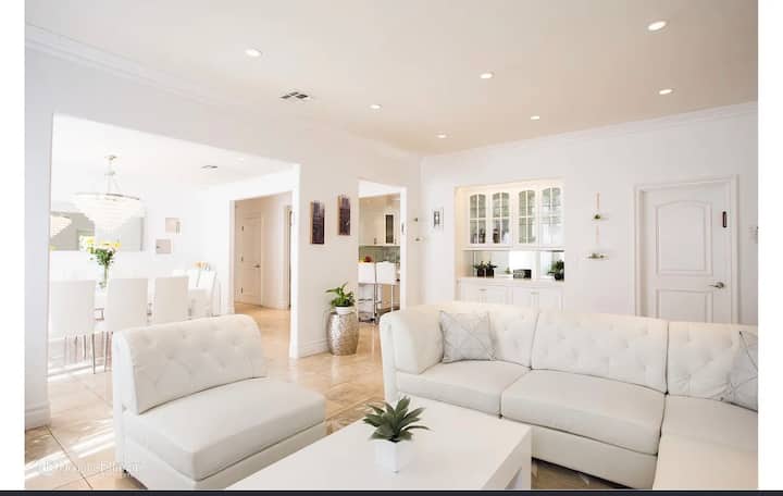 Stunning 5br Pool Home – Beverly Hills Adjacent - Beverly Hills, CA