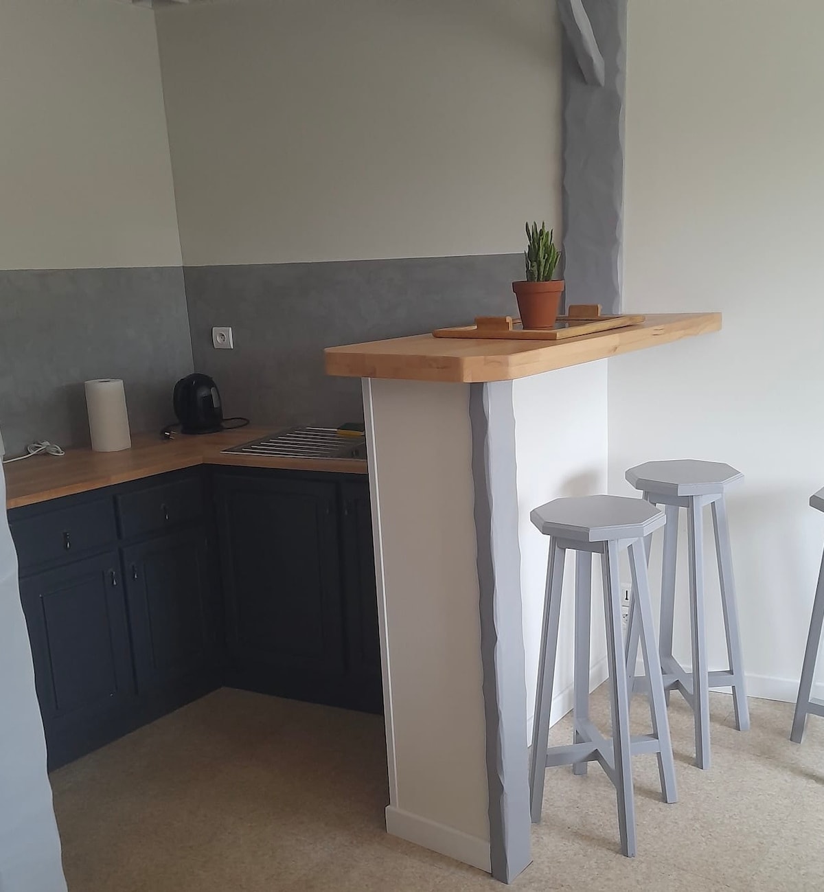 Top Airbnb: Close to Puy du Fou, apartment for 4 people + 1 baby à Archidiocèse De Poitiers