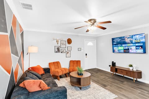 Top performing Airbnb: Walk to AT&T Stadium | Arlington | w/ Free Parking in Fort Worth