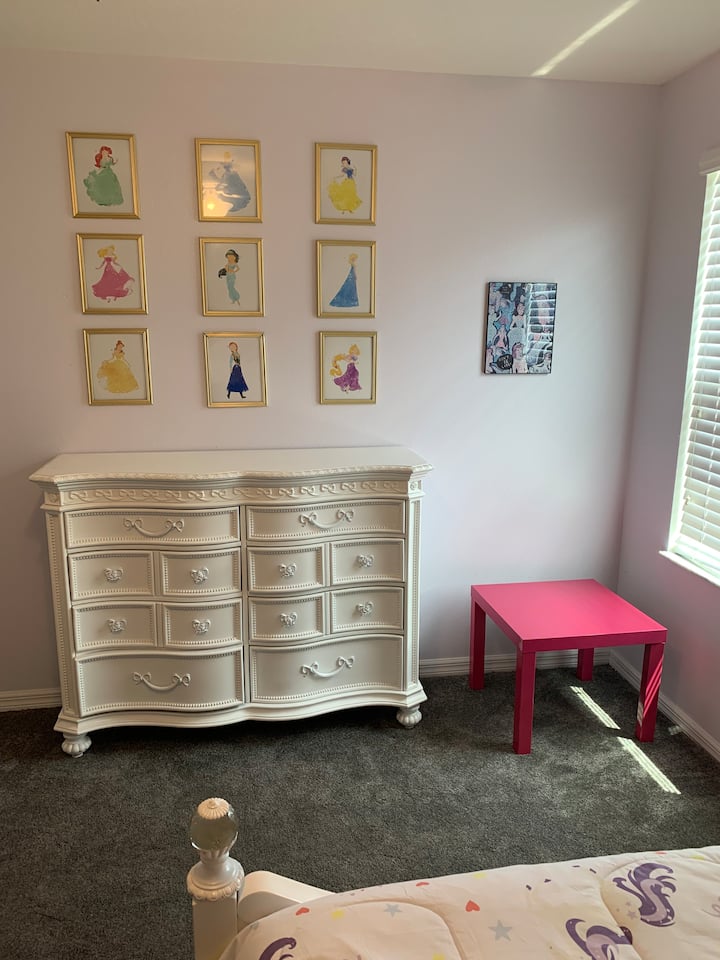 საძინებელი 4