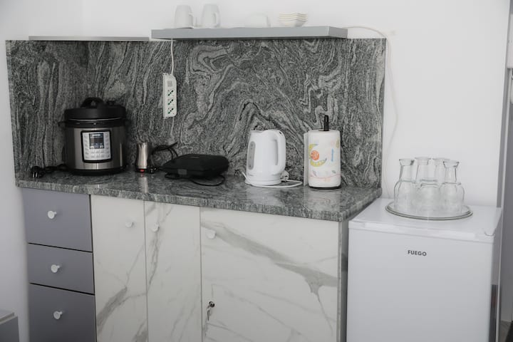 Azura (Room 1) - Vlorë