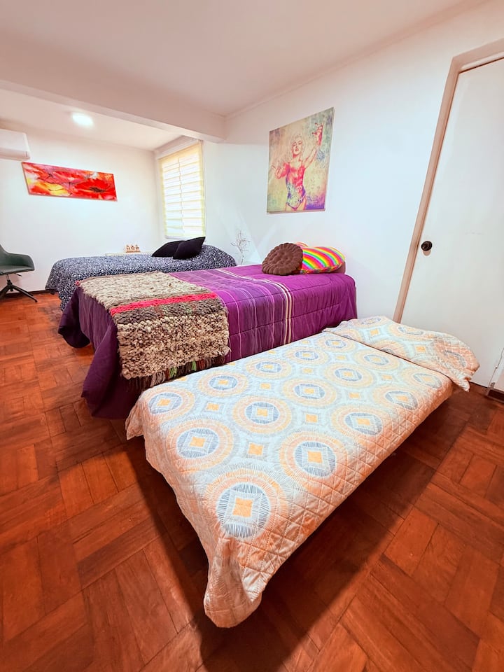 Habitación Hostal Las Condes Para 4 - Las Condes