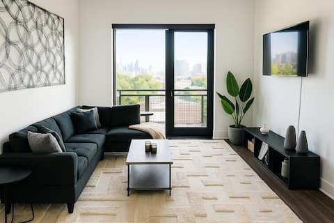 Top performing Airbnb: The Skyline Suite in Brookwood Hills