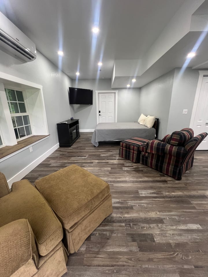 Cozy Mountain View Retreat - Waynesville, NC